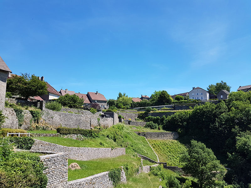 Château-Chalon. Деревня, где делают «желтое вино» авиатур