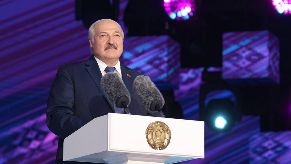 Лукашенко ответил на угрозы Польши закрыть погранпереход на границе с Белоруссией