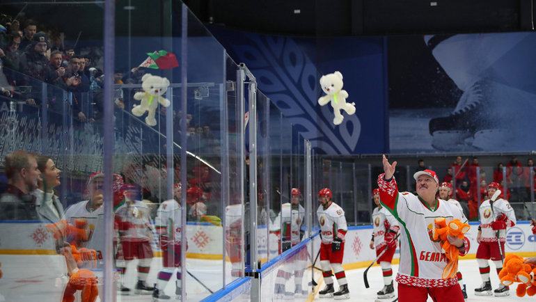 Команда Лукашенко выиграла первый матч финальной серии любительского турнира в Минске