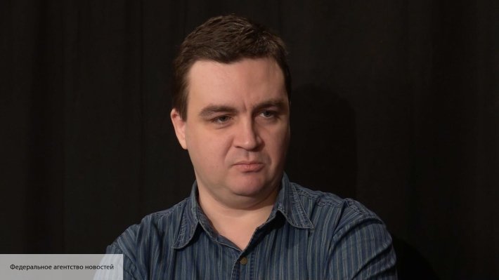 Журналист раскрыл, как Зеленский с помощью закона о референдуме надует украинцев