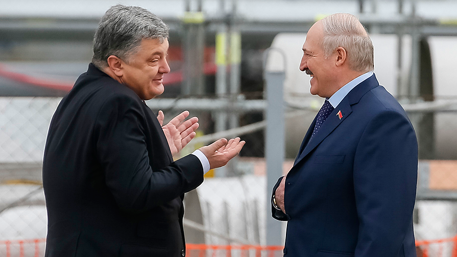 Лукашенко уговорил Порошенко направить на Донбасс консервы, макароны и мыло
