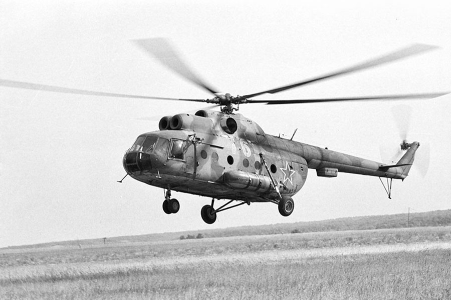 Ми 8 п. Ми-8 вертолёт СССР. Вертолет ми-8т. Вертолёт ми 8 Советский. Ми-8 1965.