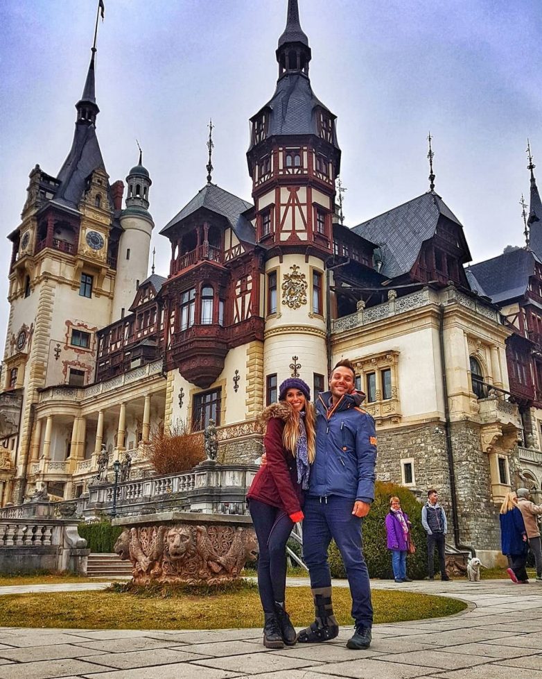 Пара из Аргентины путешествует по земному шару Пара из Аргентины путешествует по земному шару