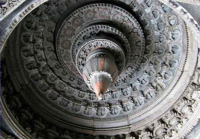 Храмы Индии. Удивительная резьба по камню