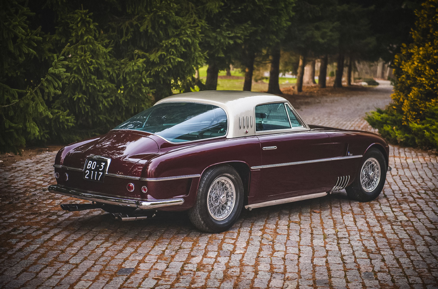 Один из двух Ferrari 375 America пустят с молотка за 250 миллионов рублей Один из двух Ferrari 375 America пустят с молотка за 250 миллионов рублей Новости