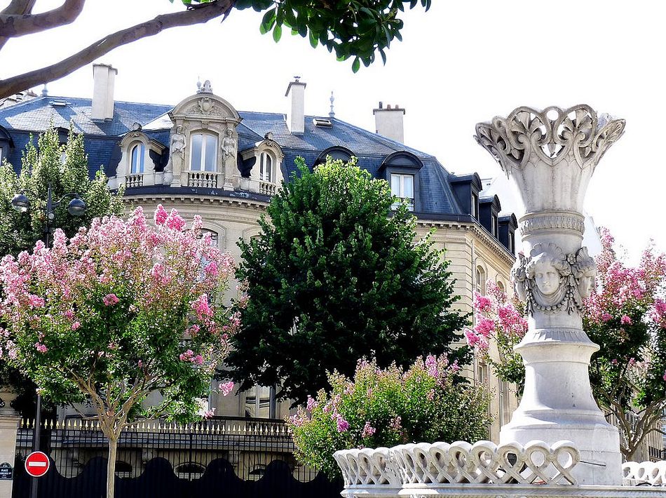 Краски Парижа. Вдохновение улиц Краски Парижа. Вдохновение улиц европа