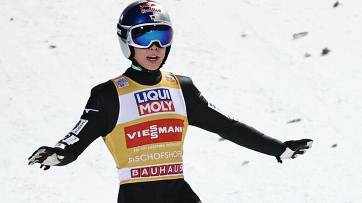 Прыгун на лыжах с трамплина Кобаяси выиграл общий зачёт Кубка мира