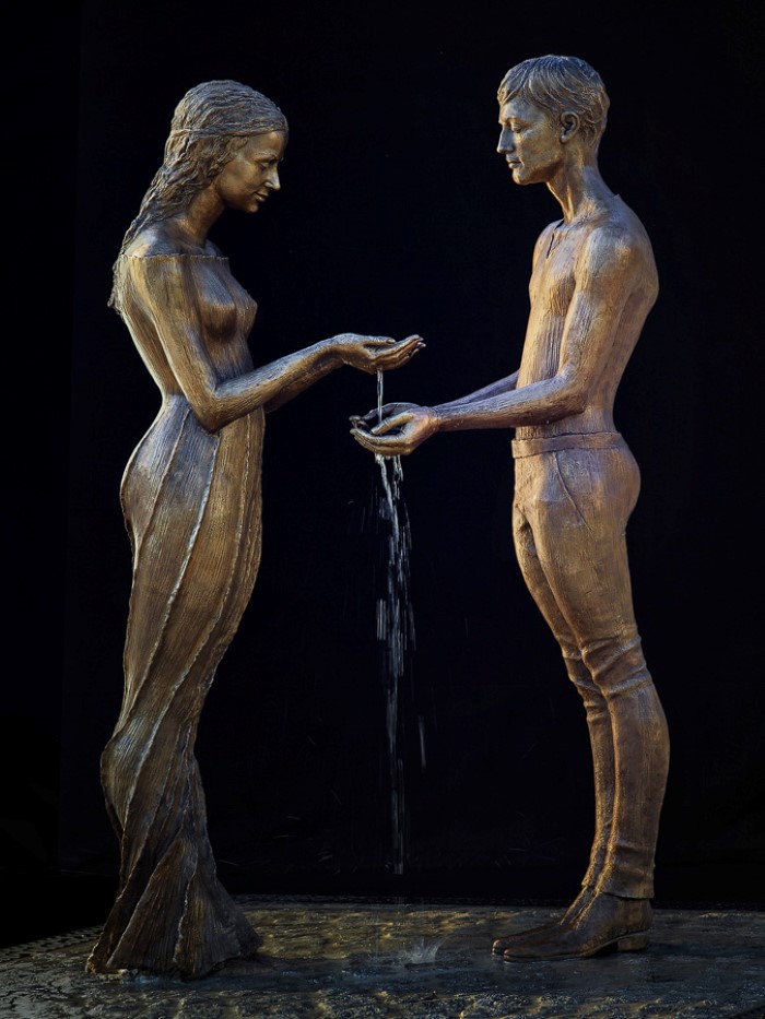 Скульптуры-фонтаны. Malgorzata Chodakowska