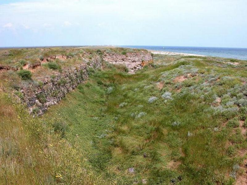 Крепость под азовом. Арабатская крепость. Арабатская крепость в Крыму.