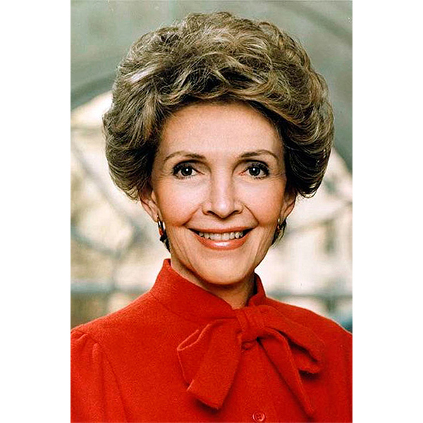 31 Портрет Мелании Трамп критикуют из за слишком большого бриллианта