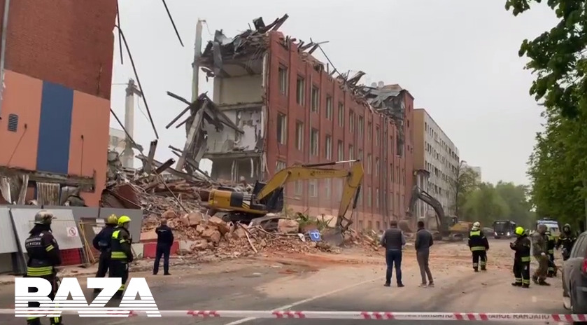 В Москве обрушилось здание фабрики «Вымпел» и задело проезжающий мимо автобус