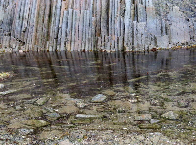 Кунашир: мыс Столбчатый Кунашир: мыс Столбчатый