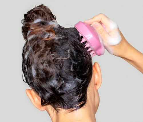 Как укрепить тонкие ослабленные волосы и сделать их гуще. Советы против поредения волос 01