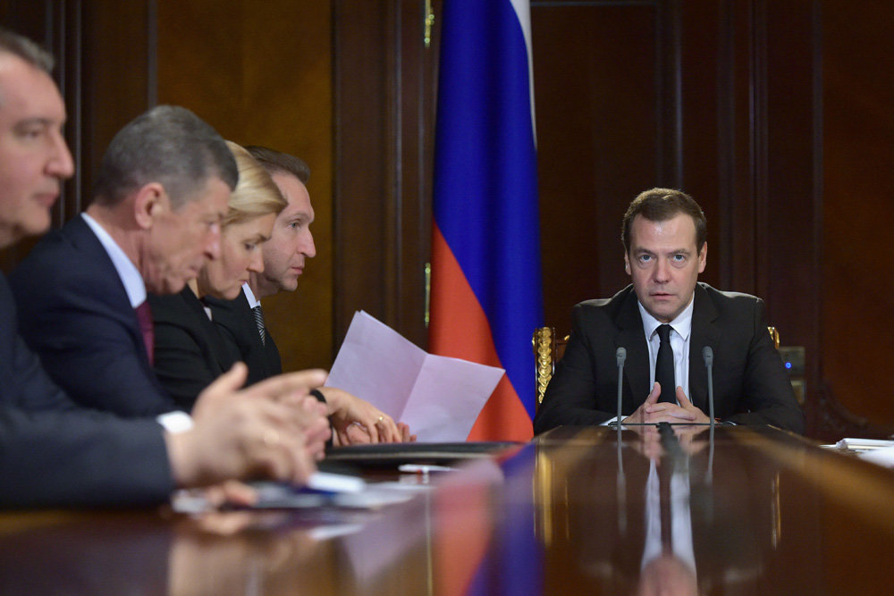 Премьер сообщил, что постановления, устанавливающие порядок индексации пенсий, уже подписаны. Фото: РИА Новости