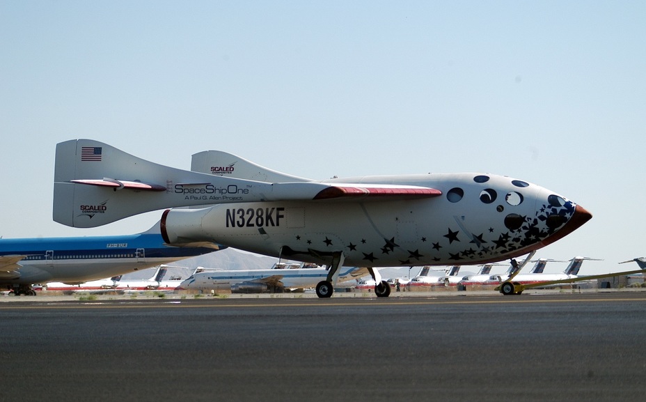 ​Туристический ракетоплан «SpaceShipOne»; июнь 2004 года. Фото Рэми Логана en.wikipedia.org - Туристом на орбиту | Warspot.ru