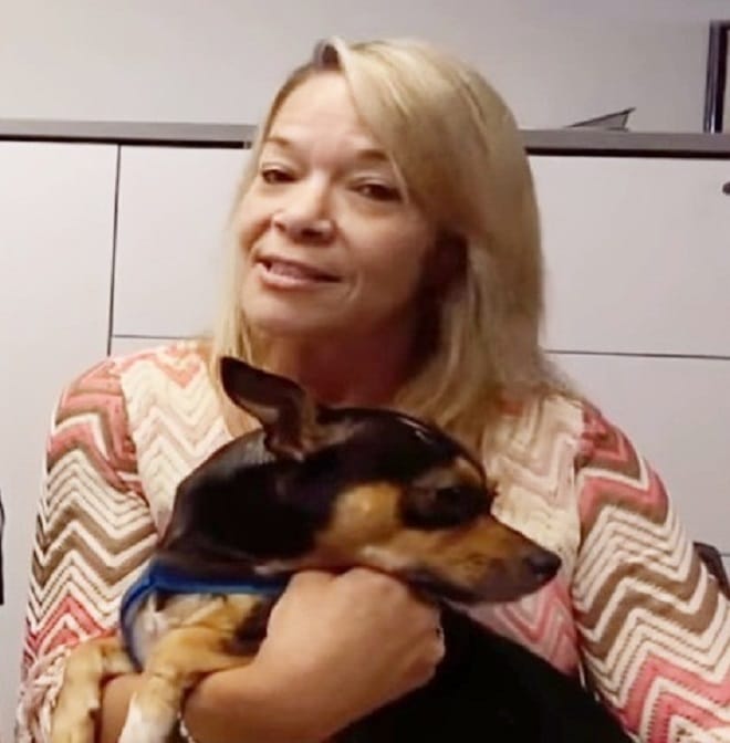 Собака и женщина