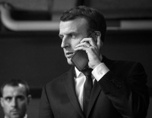 Кто толкнул Макрона на наглый шантаж Ирана из-за России