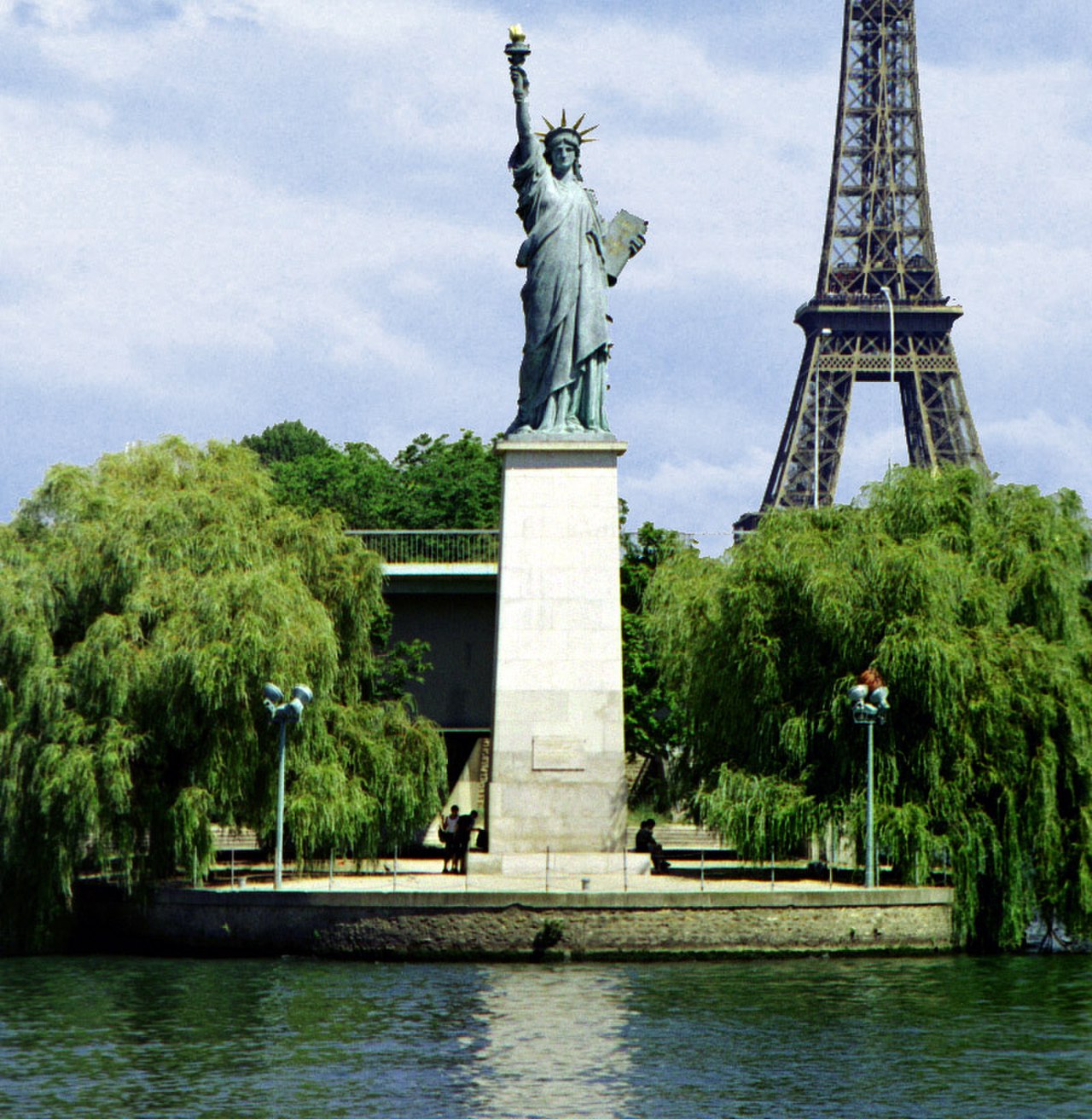 памятники во франции