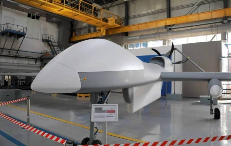 Ту-214, МС-21 или Як-44: каким должен быть российский самолет ДРЛОиУ? Ту-214, МС-21 или Як-44: каким должен быть российский самолет ДРЛОиУ? Техно