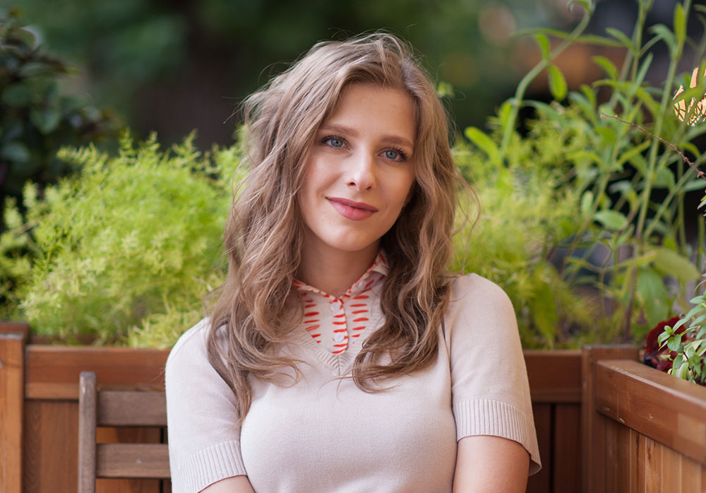 Лиза Арзамасова о первой встрече с Ильей Авербухом, "неожиданной" свадьбе и новых проектах Лиза Арзамасова о первой встрече с Ильей Авербухом, "неожиданной" свадьбе и новых проектах Звезды,Интервью