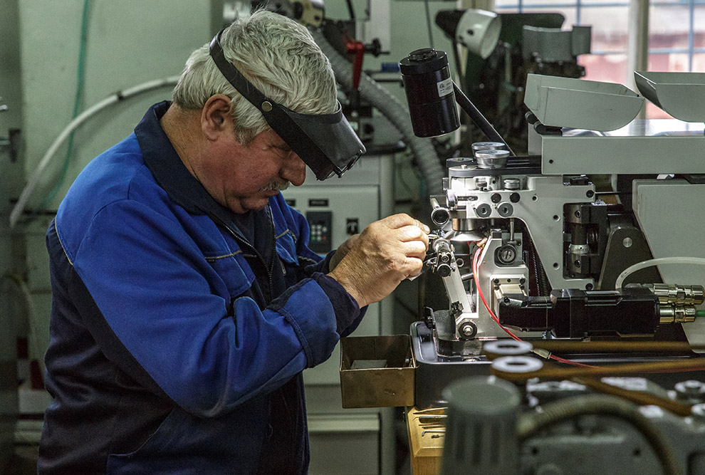 Как делают часы в России Как делают часы в России путешествия