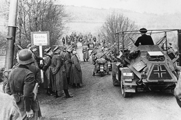 Блицкриг (Франция). Источник: https://rarehistoricalphotos.com/german-invasion-europe-fall-of-france-1940/