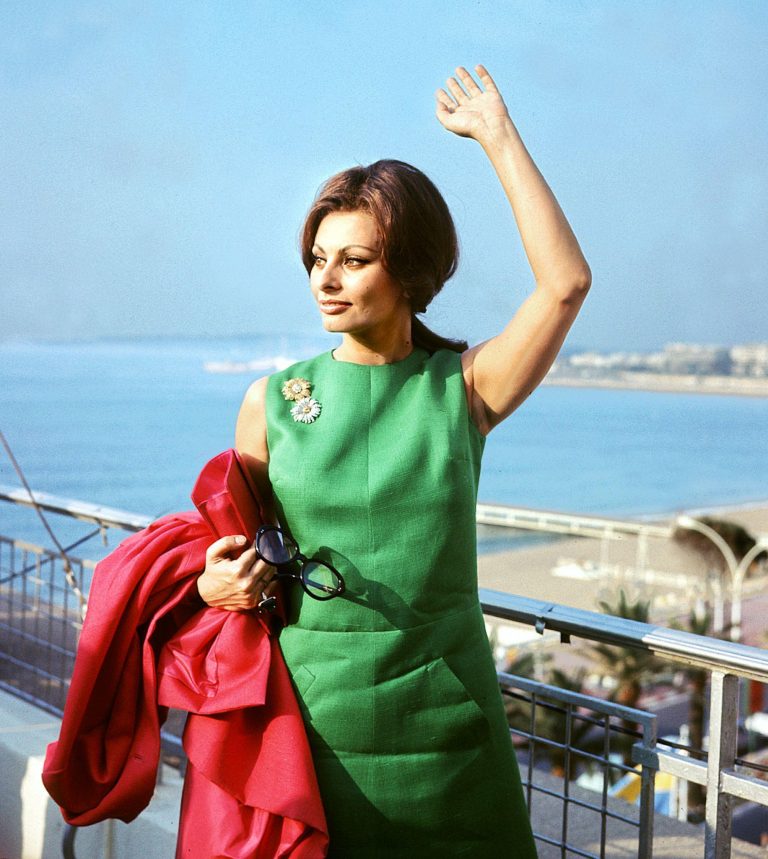 Sophia-Loren-during-Cannes-Film-Festival-1964-768x859.jpg