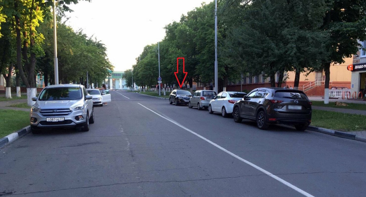 Можно ли поставить автомобиль на противоположной стороне дороги