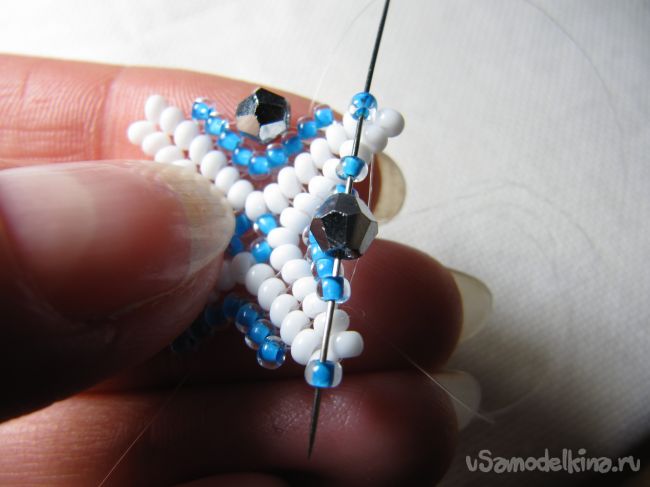 Браслет из бисера «Снежная королева» 