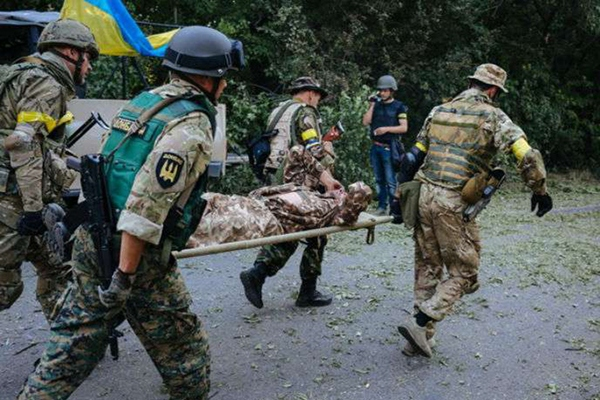 Официальная версия: в Киеве так боялись военной мощи России, что оставили окруженцев под Иловайском без подкреплений