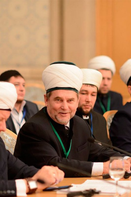    Муфтий Югры Тагир Саматов.