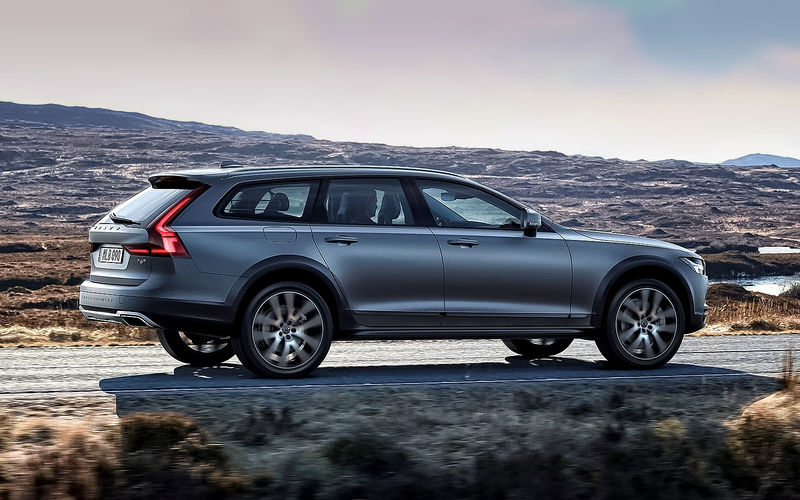 Volvo V90 Cross Country