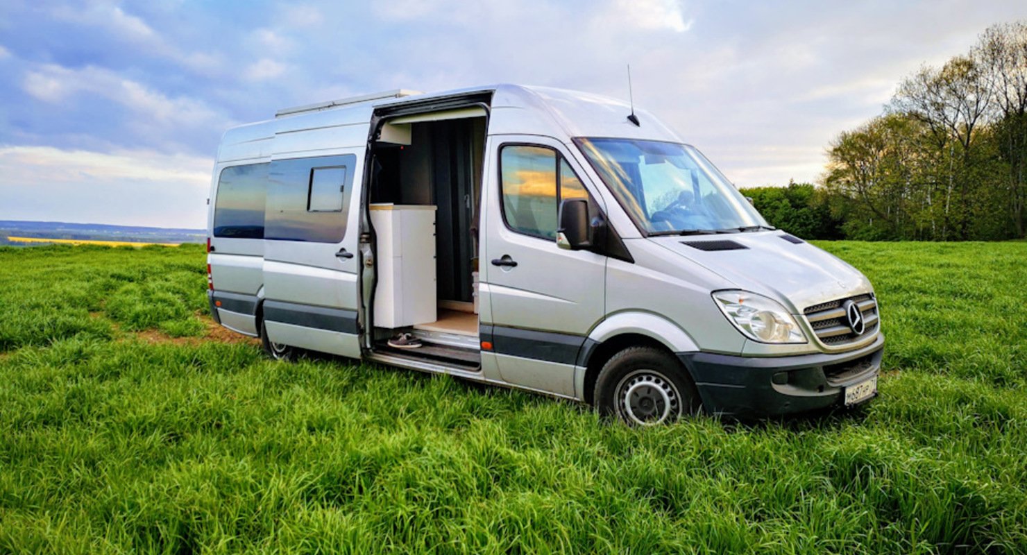 В дороге с комфортом: Самодельный автодом на базе Mercedes-Benz Sprinter