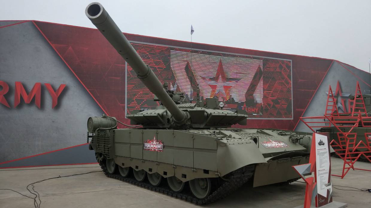 Арктические танки Т-80БВМ прошли проверку на прочность в Мурманской области