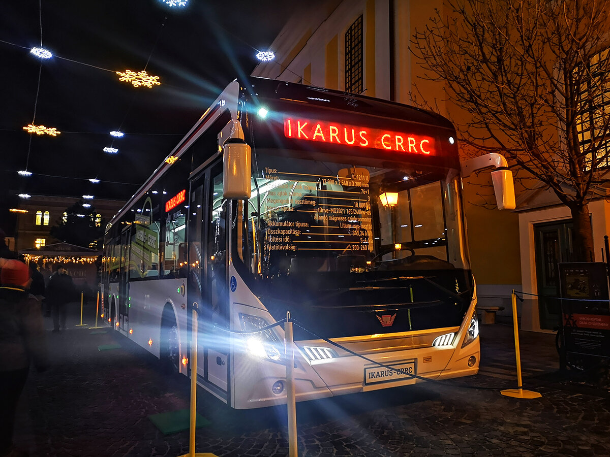 Новый электрический Икарус (Фотографии с magyarbusz.info) 