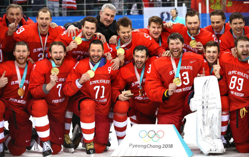 Хоккеисты и болельщики исполнили гимн РФ на Олимпийских играх (видео)