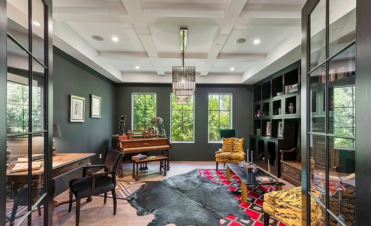 В гостях у Эшли Симпсон и Эвана Росса: экскурсия по особняку пары за 4 миллиона долларов В гостях у Эшли Симпсон и Эвана Росса: экскурсия по особняку пары за 4 миллиона долларов Стиль жизни,Дома звезд