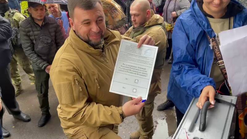 «Людей не просто много, а очень много»: Референдум на Донбассе, в Херсонской и Запорожской областях идёт полным ходом «Людей не просто много, а очень много»: Референдум на Донбассе, в Херсонской и Запорожской областях идёт полным ходом россия,украина