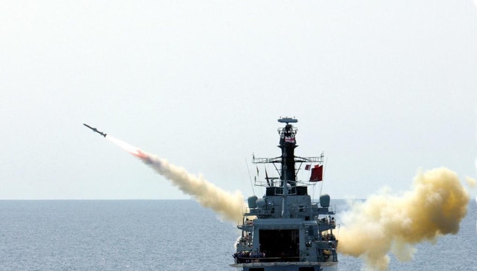 ​Пуск ракеты Harpoon ukdefencejournal.org.uk - Королевский флот останется без промежуточных ракет | Warspot.ru