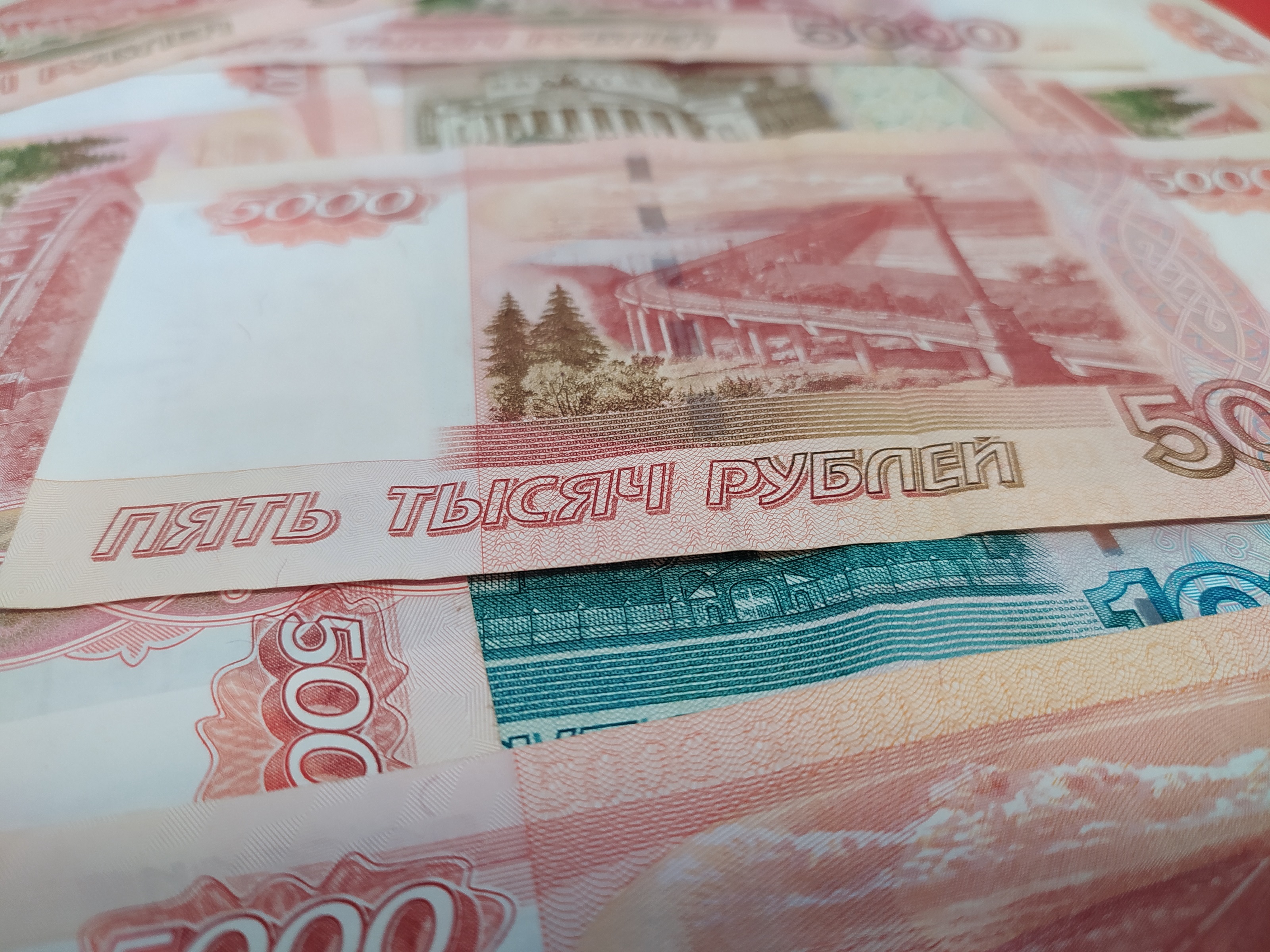 12 тысяч рублей в долларах