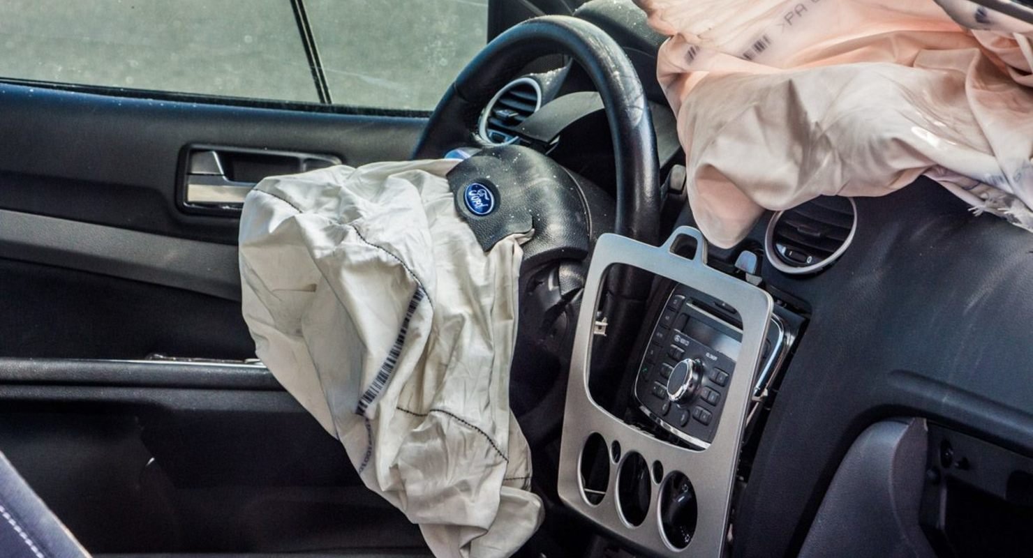 Bmw airbag фото машины