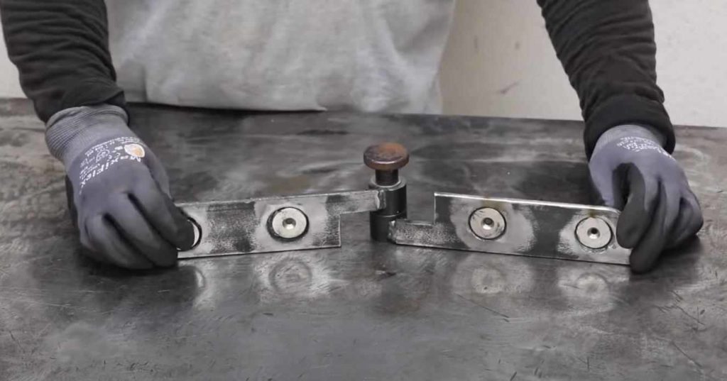 Как сделать сварочный магнит для фиксации металлических заготовок