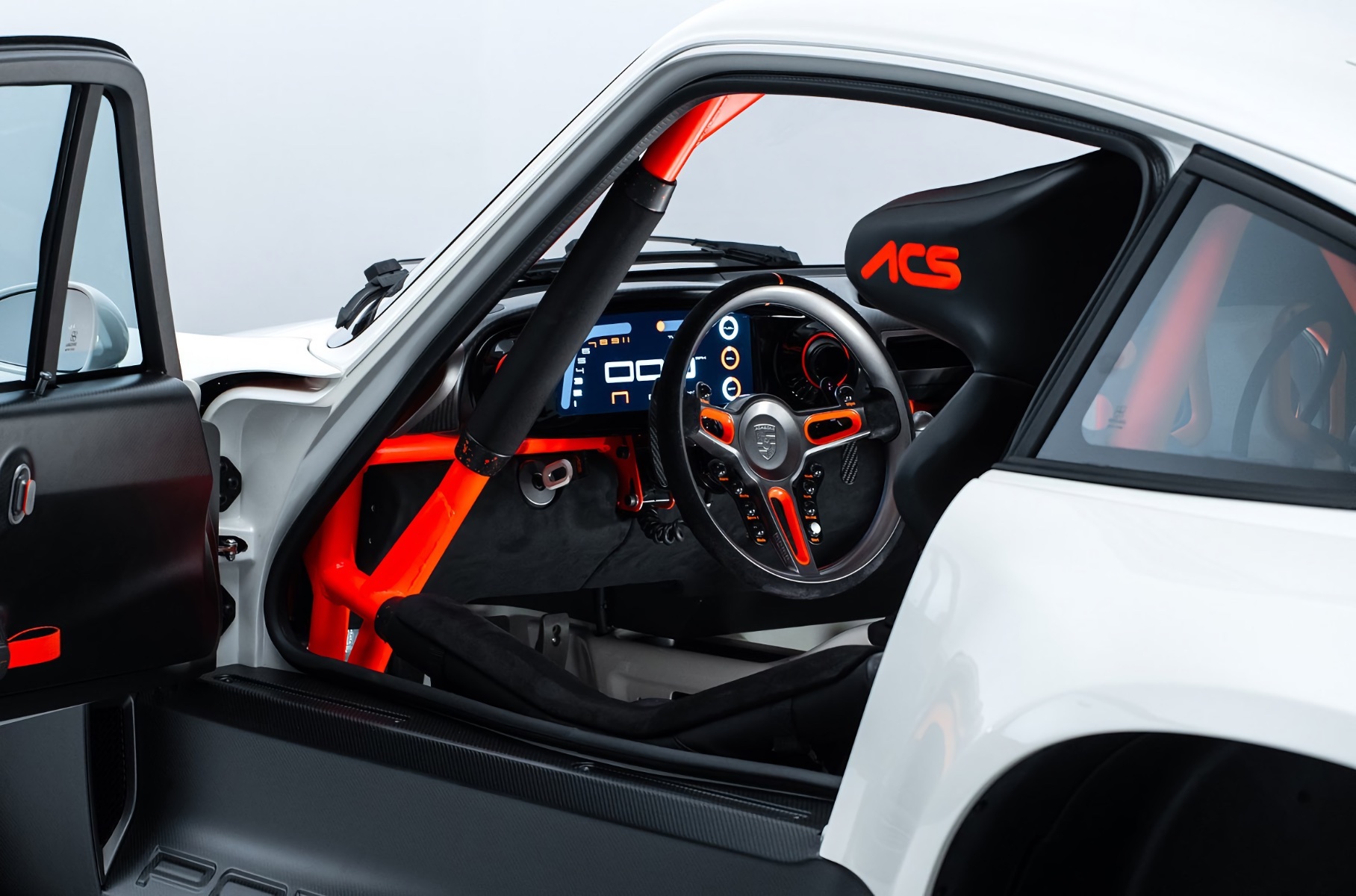 Porsche 911 превратили в экстремальный внедорожник Porsche 911 превратили в экстремальный внедорожник Новости