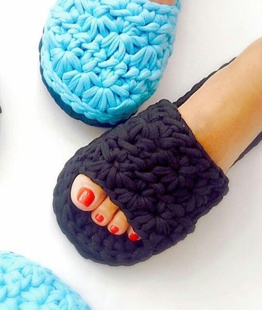 Домашние тапочки вязаные крючком Домашние тапочки вязаные крючком вязание крючком