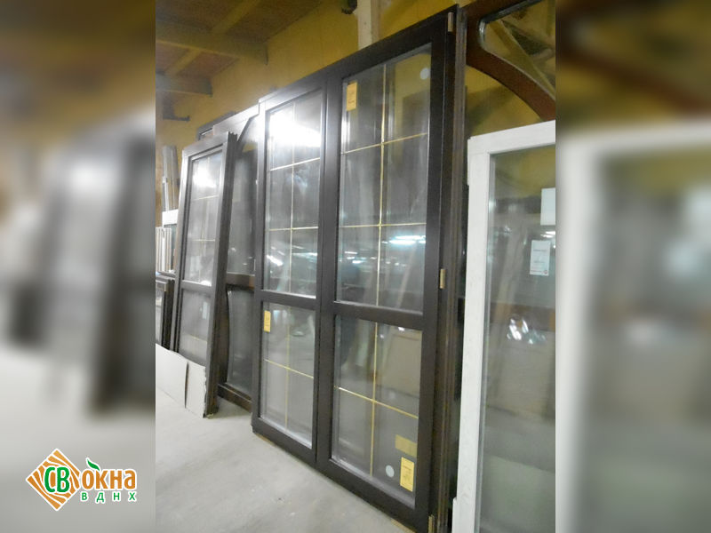 Деревянные евроокна из цельноламельной лиственницы