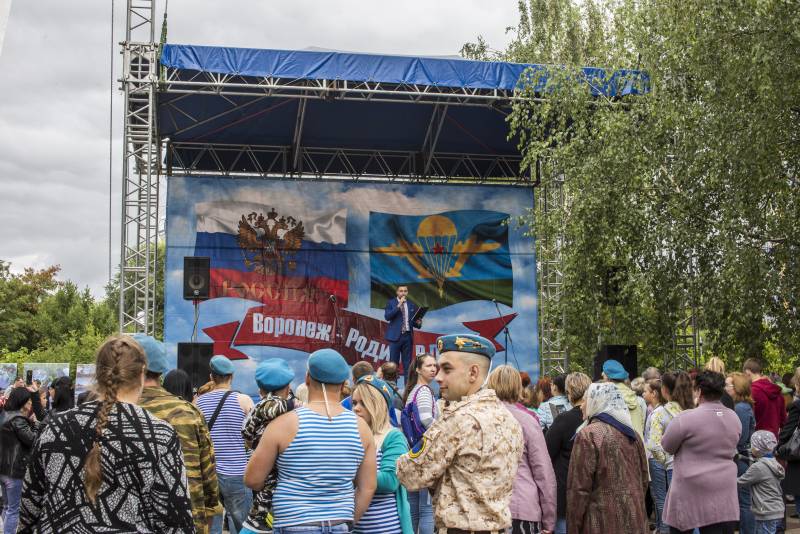 День ВДВ, фонтан и водка армия,россия