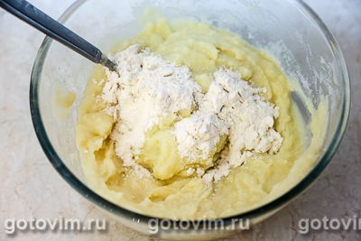 Картофельный рулет с рыбой и овощами, Шаг 03