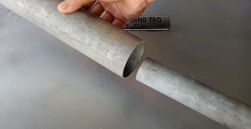 Как соединить круглые металлические трубы разного размера
