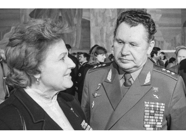 Герой Советского Союза Надежда Попова. К юбилею летчицы из отряда "ночных ведьм" история