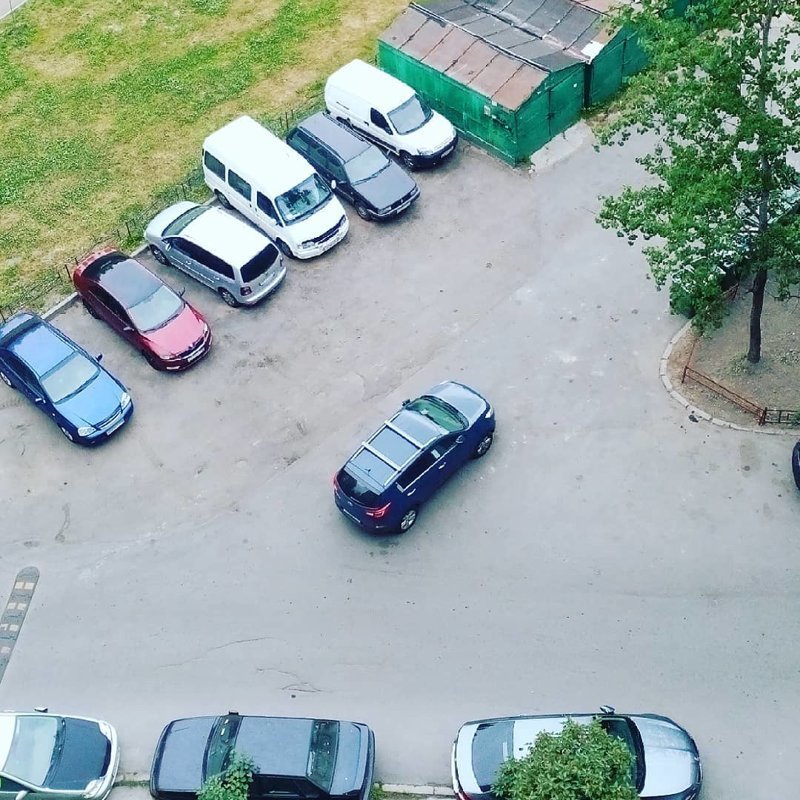 Он не едет, он припарковался Он не едет, он припарковался автомир, мне так удобно, олени, парковка, плевать на всех